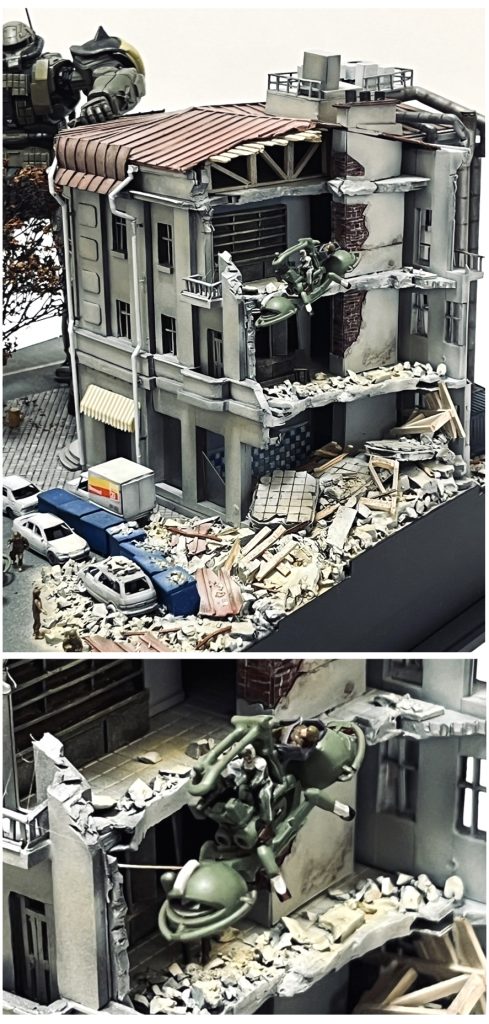 小回りが効くワッパは建物の間をすり抜け足下の悪い瓦礫の上を難なく飛び廻り負傷兵を搬送するのに大活躍。操縦席後部の荷台に負傷兵を寝かせています。前後のバンパーをプラの丸棒で作り替え、上のフレームは中を刳り貫いてパイプ状に加工してます。