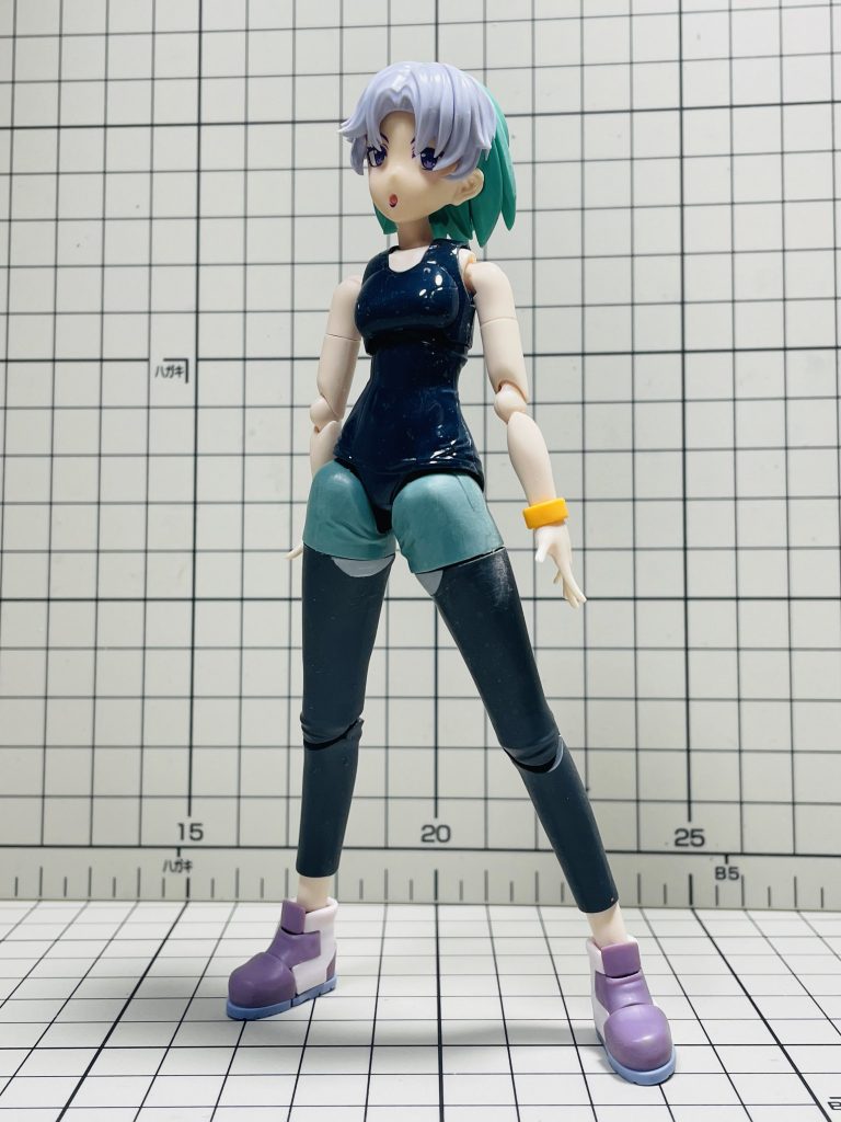 頭部は30MSオプションパーツ胴体は30MSスク水下半身はミオリネの股関節にししべしおん脚部上着は創彩少女庭園・水着リツカちゃんのパレオ✖️2