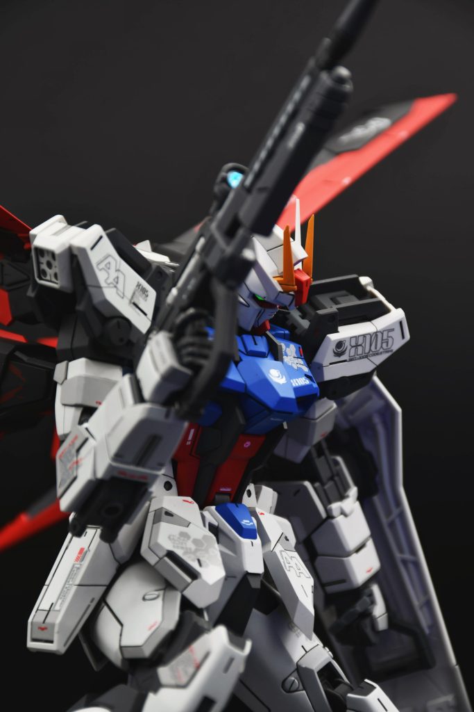 エールストライクガンダムmg