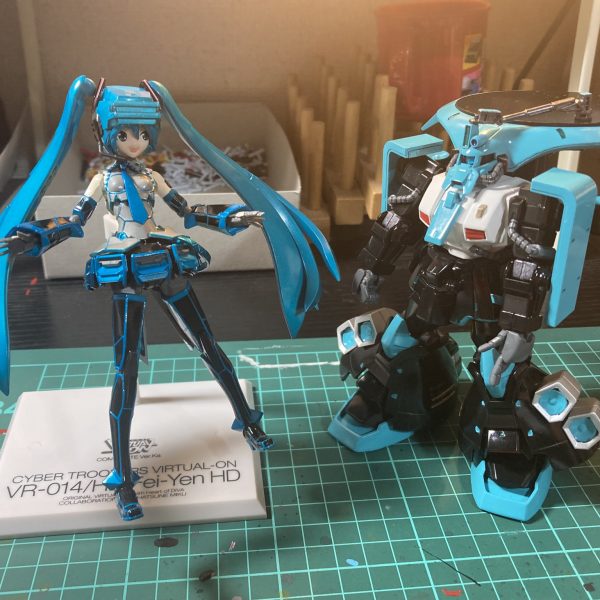 細部塗装も完了！。初音ミクのフィギュアを参考に細部塗装を追加したんだけど…、まだまだ終わりではないゾ(  ¯﹀¯  )！（4枚目）