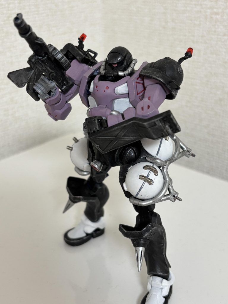 各所にプチ改造を施しました膝のニードルがお気に入り