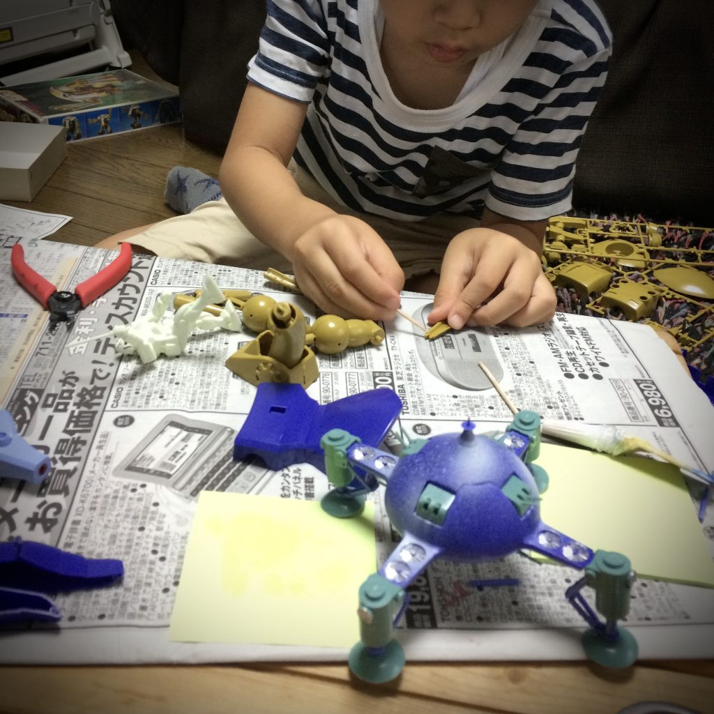 もともとジュアッグを作ったのは10年くらい前です。帰省中の実家で暇を持て余していた息子と一緒に作りました。