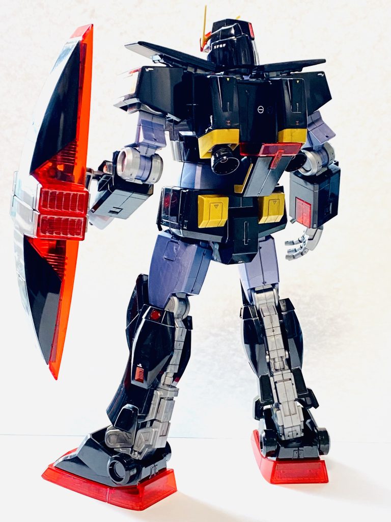 余っていたデカールを使って情報量を増やしています。