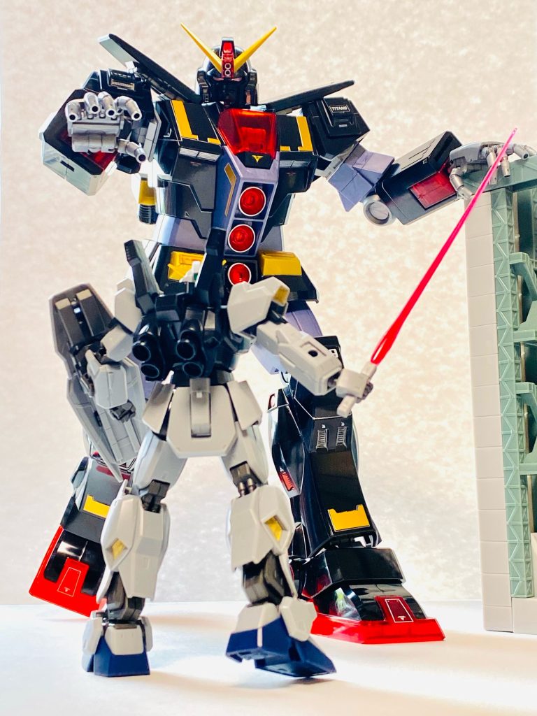 ベース限定品同士で高荷義之先生のイラスト風に。MKⅡがまだ素組みなので手を加えたらまたアップしたいです。