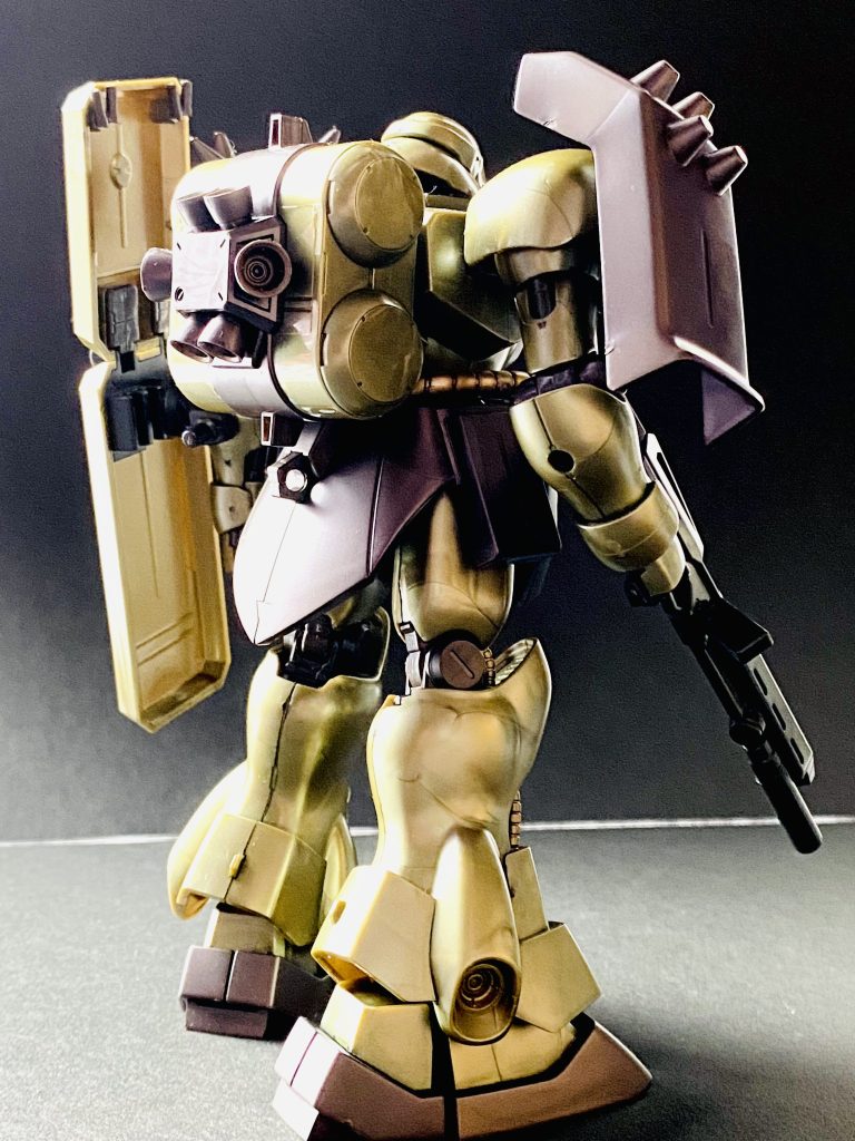 整形色のメタリック感が良い感じ。