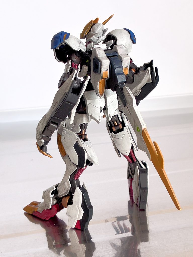 左後。なぜか左ばかり。