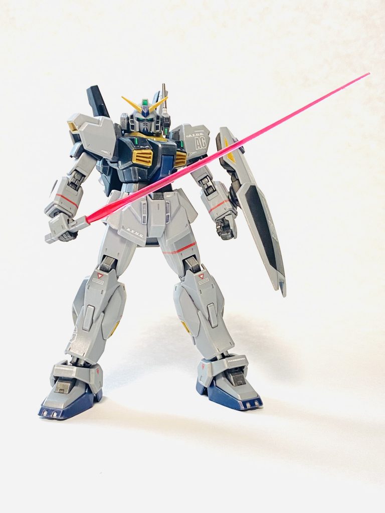 サイコガンダムがグロスでテカテカなので、それに合わせてエッジをピカっとさせています。