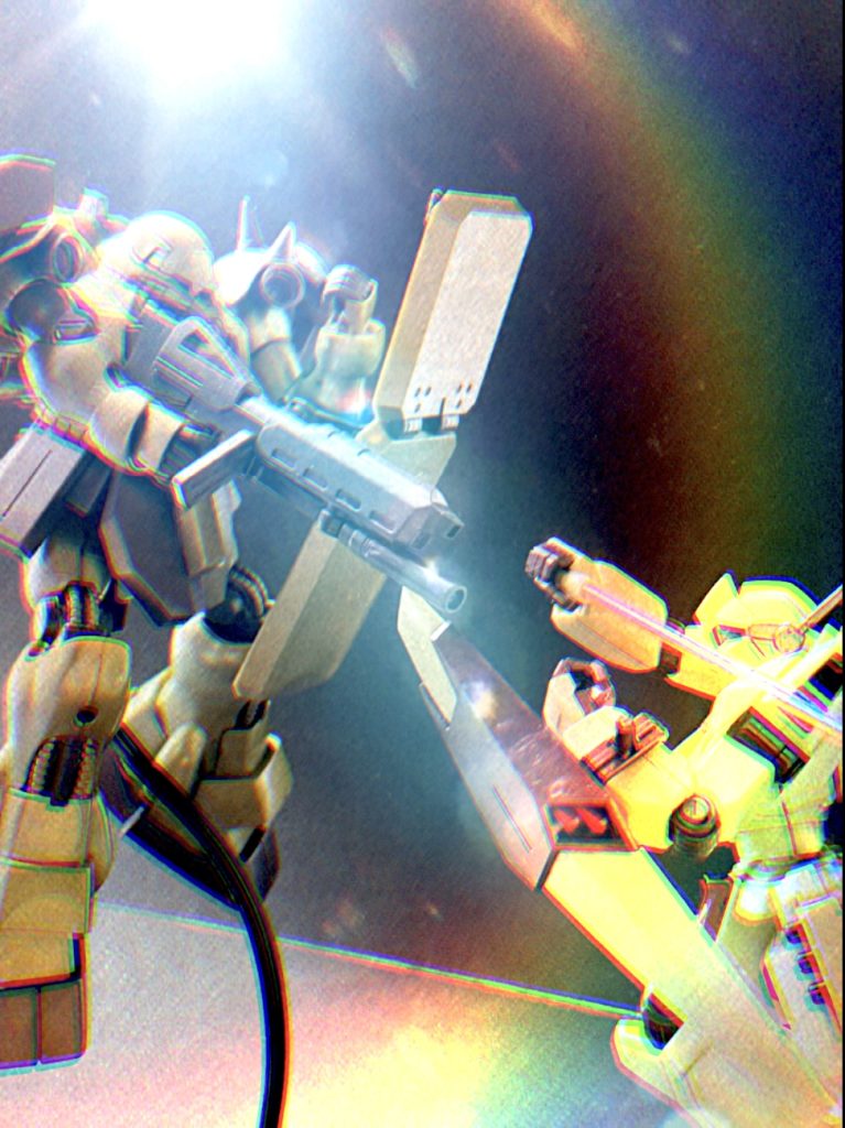 アクシズから眩い光が。