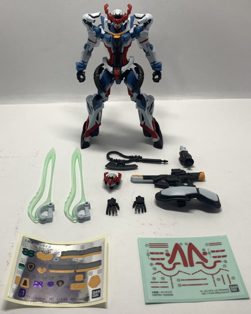 付属品等。デザインがかなり独特で多少の癖はありますが、動かしていて楽しいガンプラでした。月のグラナダから持ち出した機体ってことでおおよそジークアクスはガンダムMK-Ⅱってところなんでしょうが次回でサイコガンダムとの戦闘ということでゼクノヴァ起こしそうですね〜小話というかビルドダイバーズRe RISE 二次小説「陰キャアイドルはGBN〈惑星〉を救いたい。」をpixiv先行およびこちらのつぶやきによる試し読みで公開中です！二次創作に興味がある、またそういうのを読んでみたいという人は是非どうぞ！ 