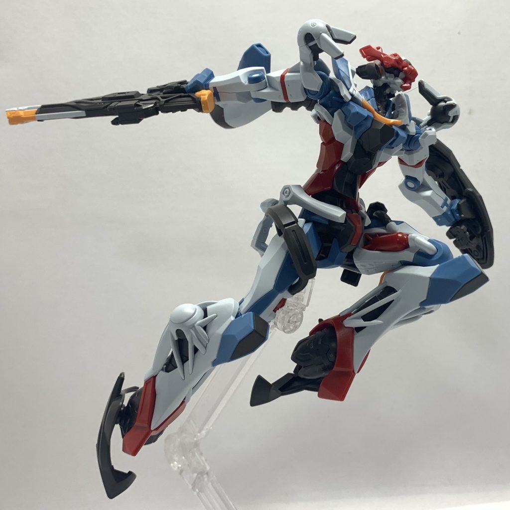 飛翔ポージングその2。