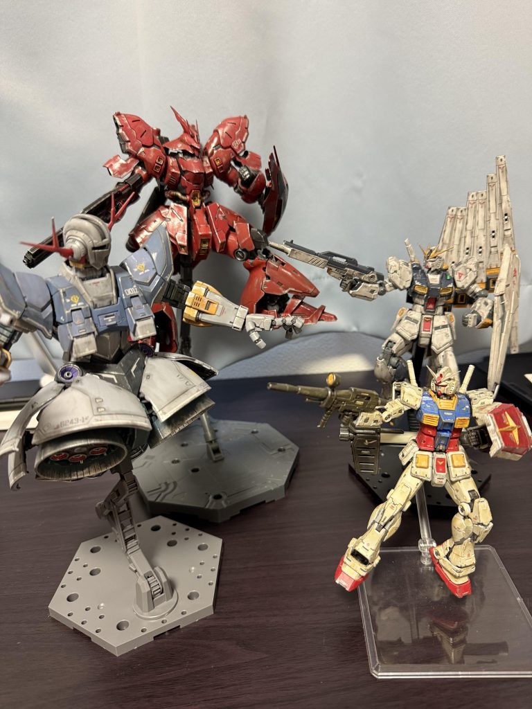 おっちゃんで初めてウェザリングをして、ニュー、ジオングときて、サザビー。少しはうまくなった感じがあります