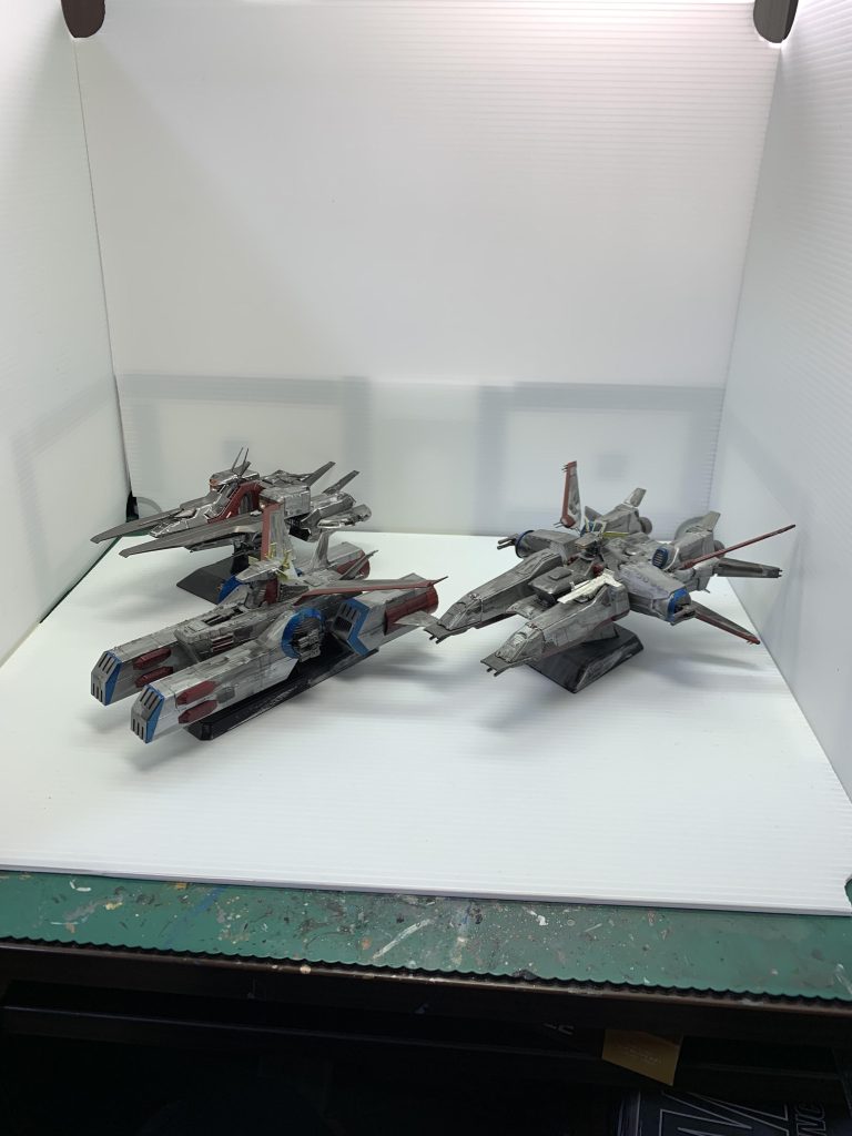 ホワイトベース、アルビオン、アーガマ　３艦を並べました。