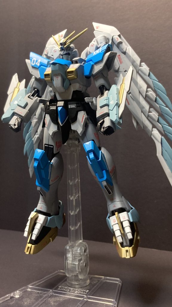 ブレイジングガンダムの背面をピンバイスで改造して、コトブキヤのウイングエッジをミキシングしてみました!