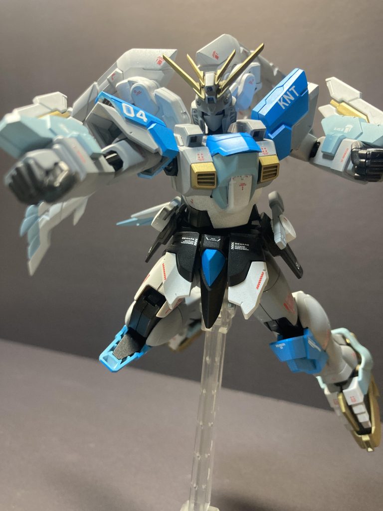 去年から塗装を始めて、作り続けていくうちに推しモチーフの作品も作りたい思いパーツの塗り分けやデカール貼りにも挑戦しました!