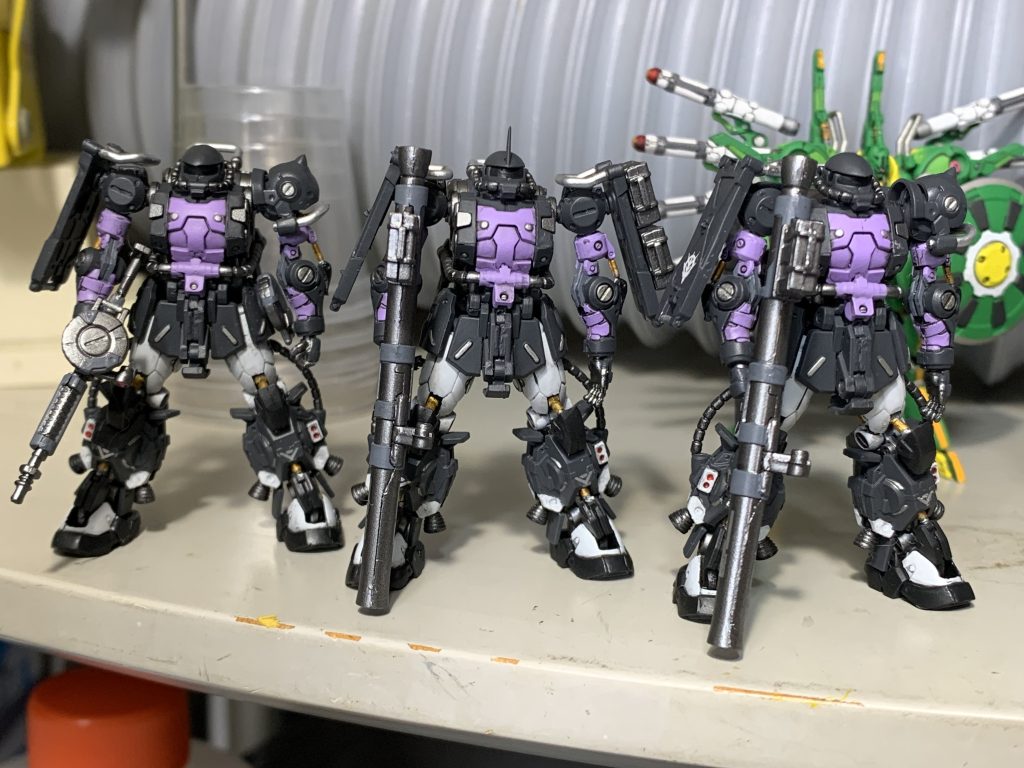 アーティファクト　黒い三連星