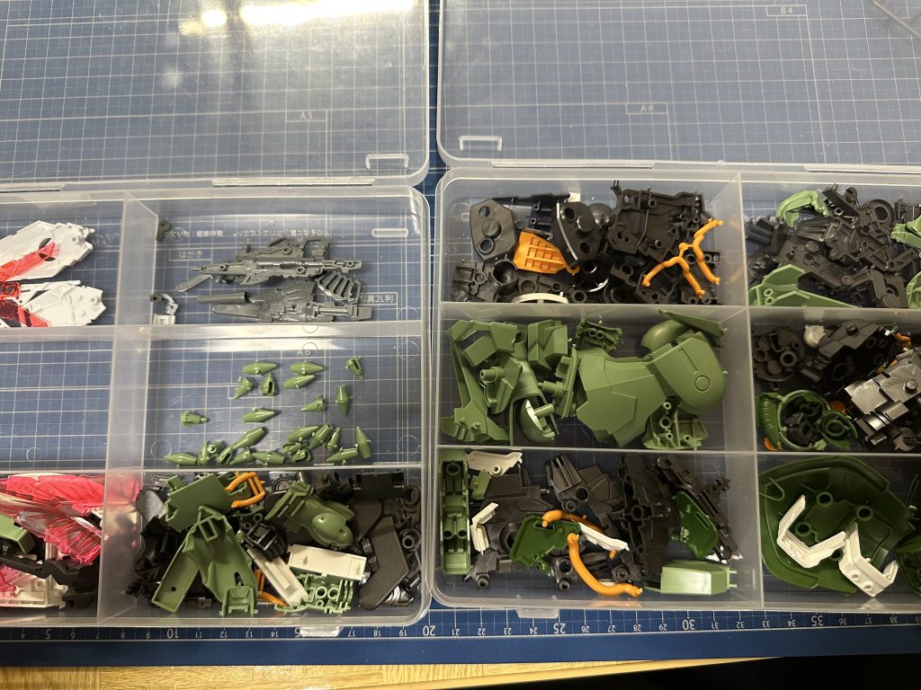 作品名：鋭意制作中<p>更新が止まってましたがとあるキットを作成中です！！なんのキットか分かるかな？</p>