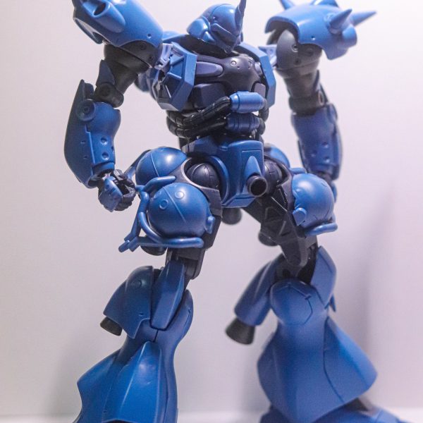 HG軍警ザクをベースにケンプファー(GQX)を製作中です。軍警ザク発売前に既に構想しておりケンプファーを確保していましたが、ジオニストの性なのか同じ発想を抱いてる方が多く二番煎じになりそうなので停滞していましたが、ようやく形ができてきました。ベースがとりあえず形になったので、細かな所を詰めて行き近日中に完成予定です。（6枚目）