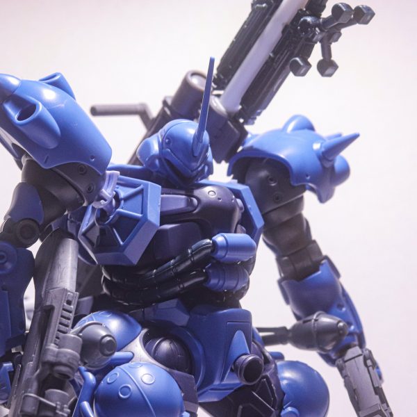 HG軍警ザクをベースにケンプファー(GQX)を製作中です。軍警ザク発売前に既に構想しておりケンプファーを確保していましたが、ジオニストの性なのか同じ発想を抱いてる方が多く二番煎じになりそうなので停滞していましたが、ようやく形ができてきました。ベースがとりあえず形になったので、細かな所を詰めて行き近日中に完成予定です。（5枚目）