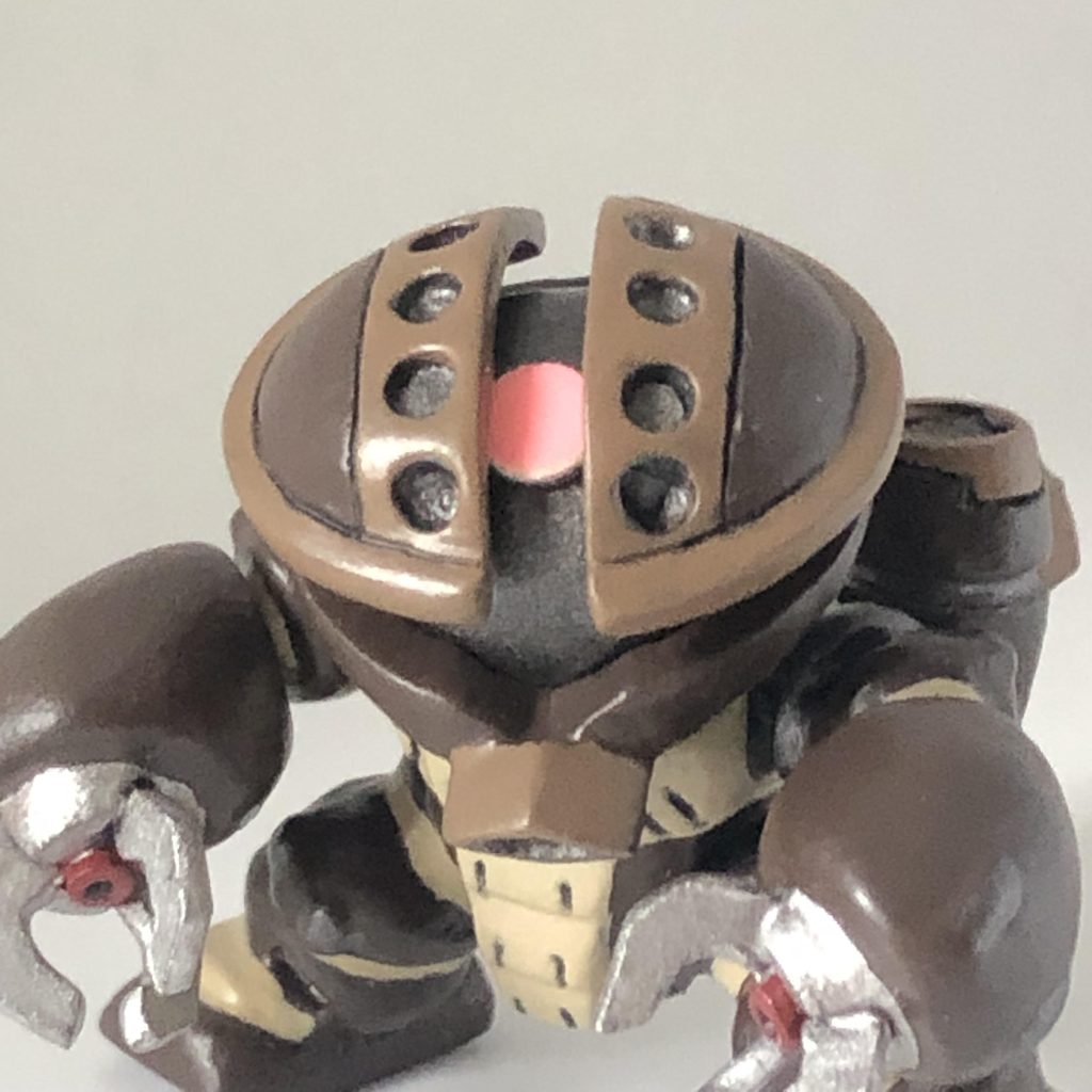 上にも可動します。