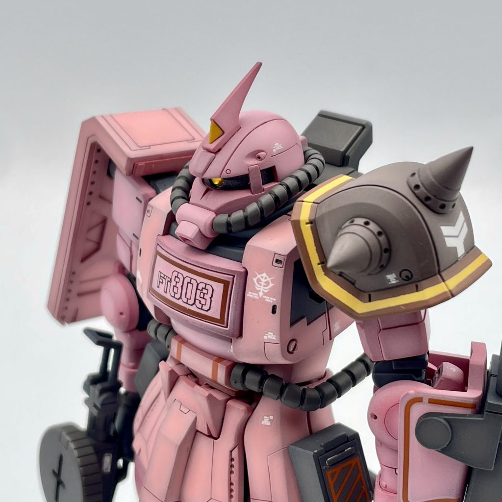 HG ザク・デザートタイプ ピンクパンサー隊機