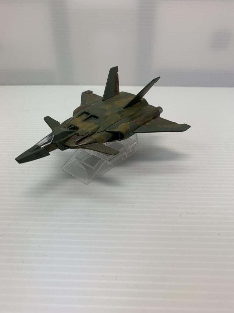 森林迷彩柄にしました。