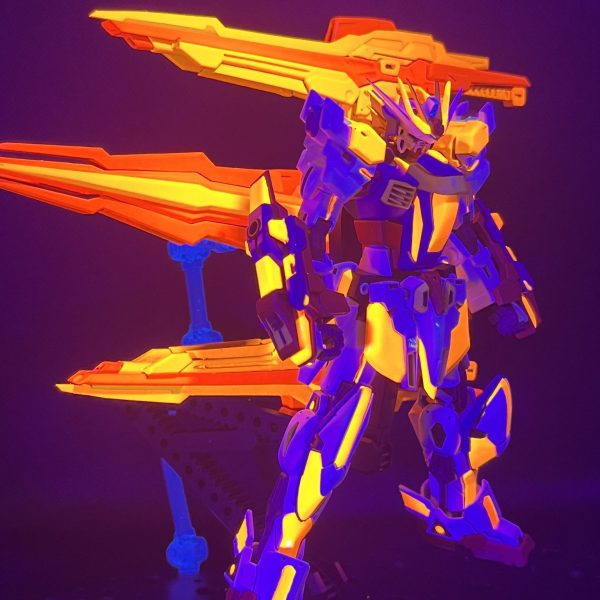 エクスプロージョン(発光)
