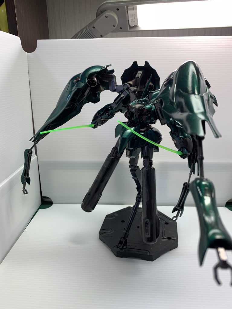 サブアームを展開させました。