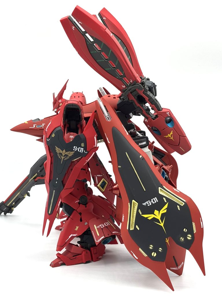 ナイチンゲールのもう1枚のシールドは某フリマアプリにてジャンク品を漁り、使えるようリペアしました。