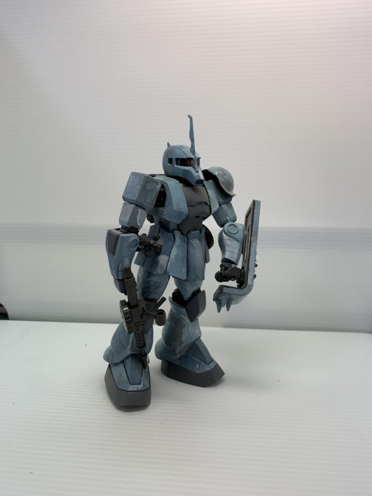 腰にクラッカーを装備。