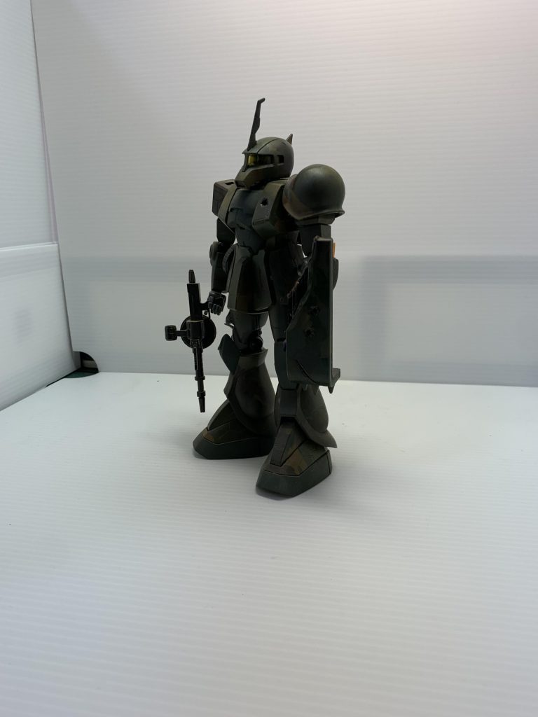 スパイクシールドにしました。