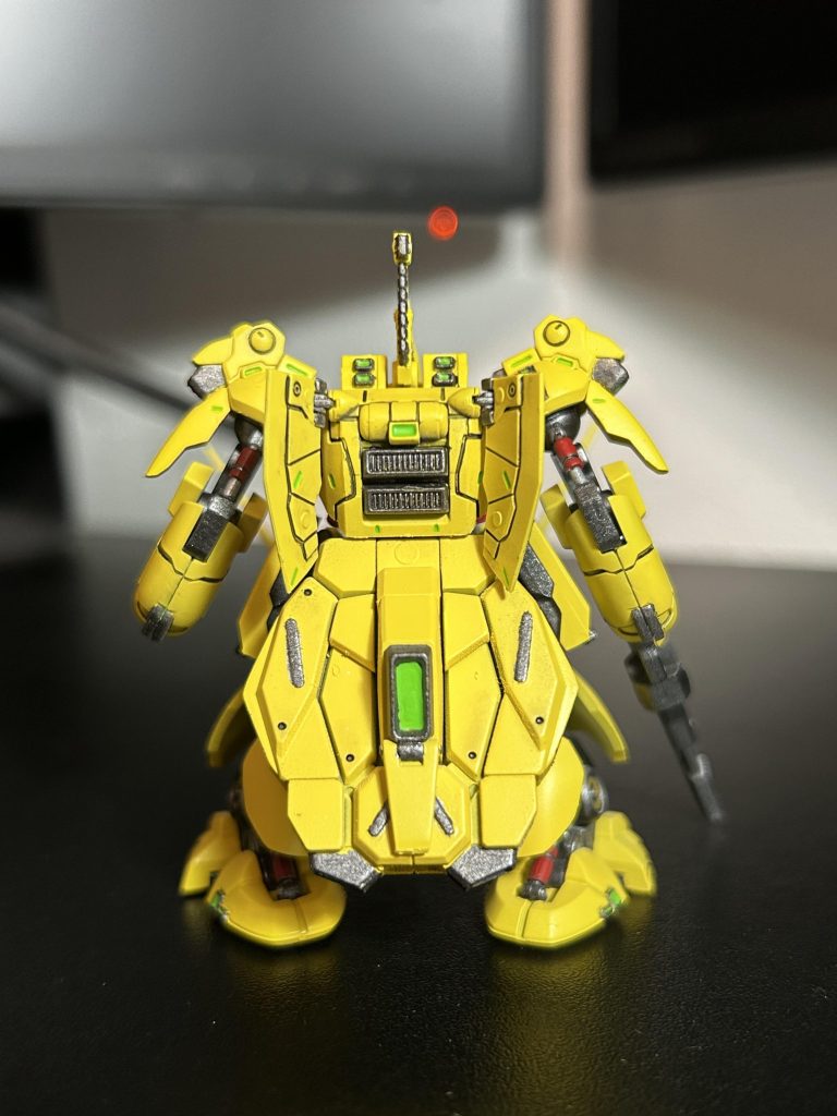思ったよりも鮮やかなイエローになりました。フレームはガンメタ(G)です。