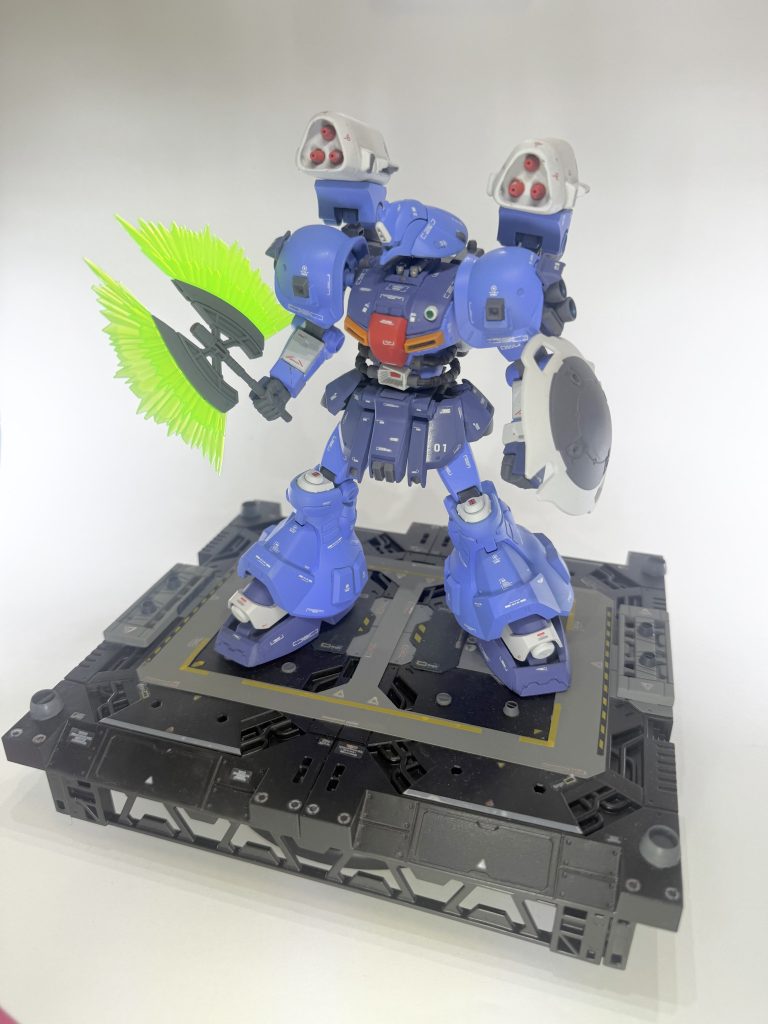 一応ビームトマホークを持たせることも可能です。