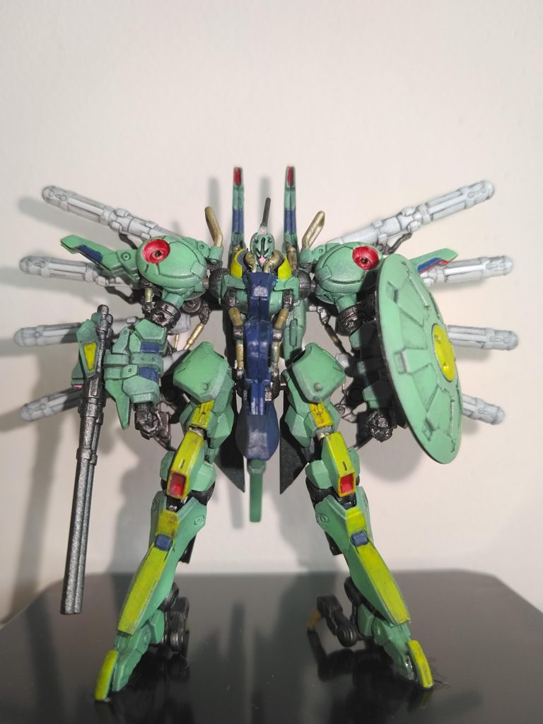 このシリーズはとてもカッコ良いのですが、老眼にはキツいです