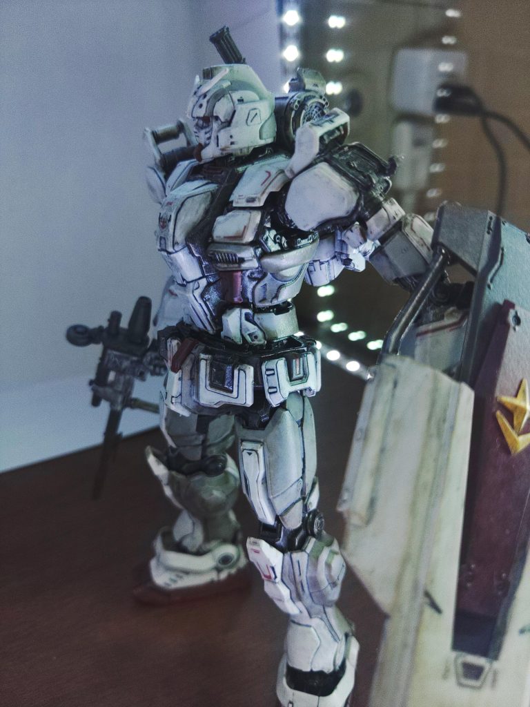 それは、ガンダム–5枚目/制作者：たっつん