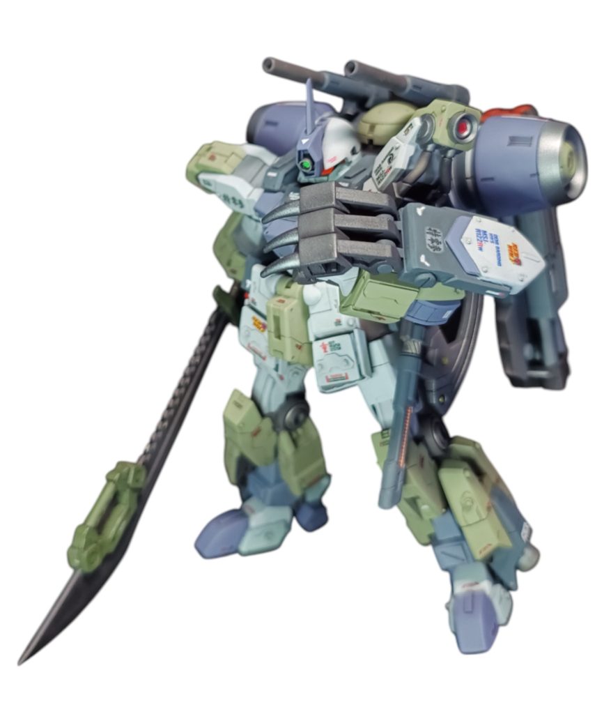 シールドのビーム砲をクロー(DSOBLKの建機)に換装!乱暴な武装は必須です😁。