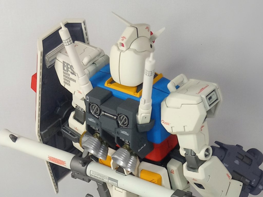 バーニアとハンドパーツは【 ビルダーズパーツ】で変更しています。