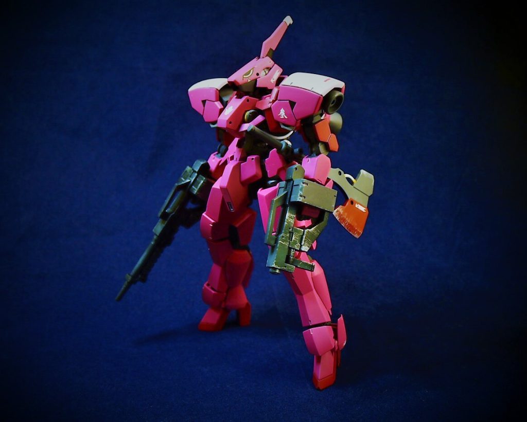 搭乗者のノルバ・シノが、パイロットを務め、結構好きなキャラです！一期での活躍は、そんなでもなかったんですが、機体・キャラ共にお気に入りですね～