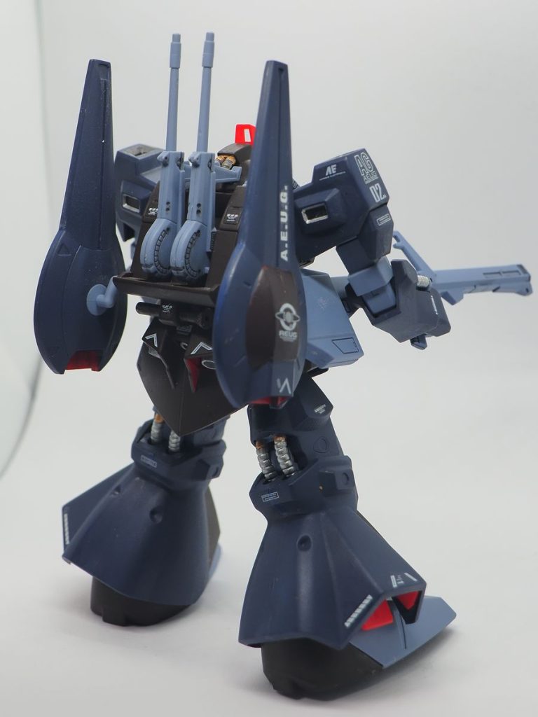 これだけ苦労すると、新品買った方が良いんですけどね・・・なんせ売ってない＆高くて手が出ない(gundam-kao9)