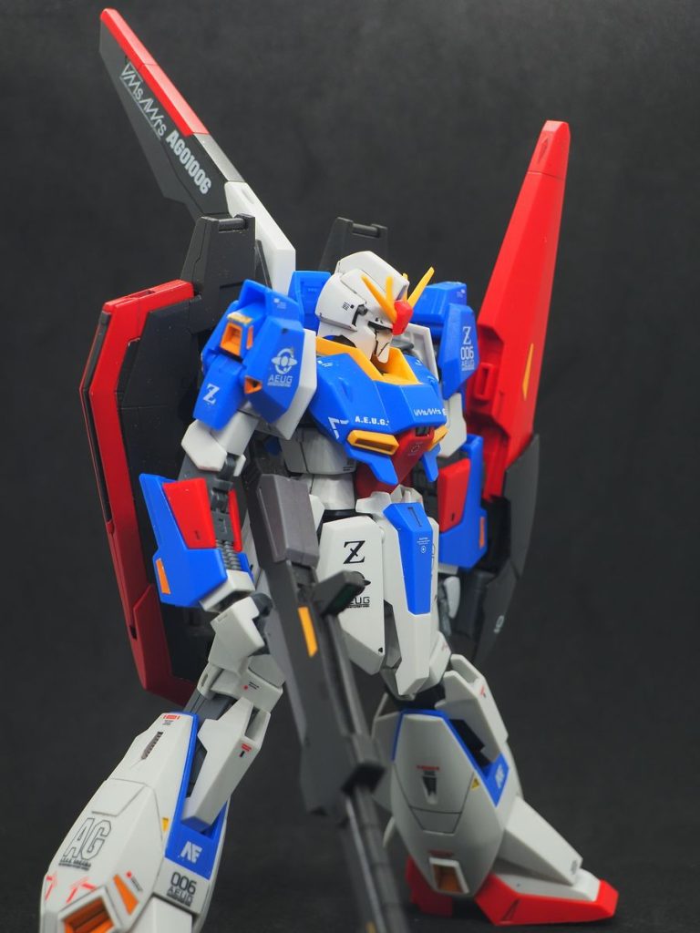 何時も思うのですが、デカールてんこ盛りの方って凄い集中力が有りますね(gundam-kao5)私は２時間が限界です(gundam-kao2)