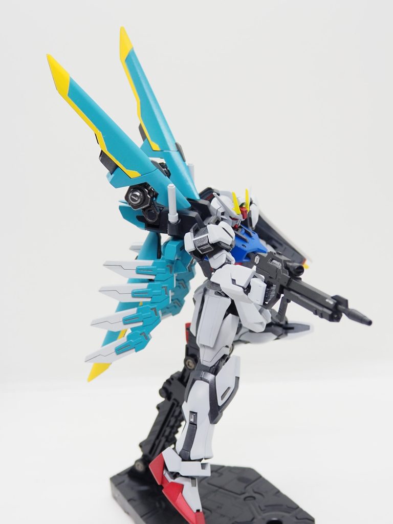 メインはドラグーンストライカーですが、ストライク本体も肩周りやふくらはぎを中心にチョコチョコ手を加えてます