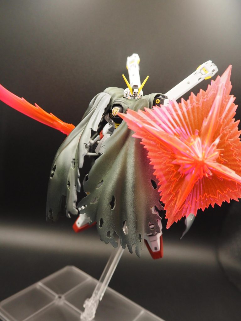 RG クロスボーンガンダムX1–4枚目/制作者：出町やなぎ