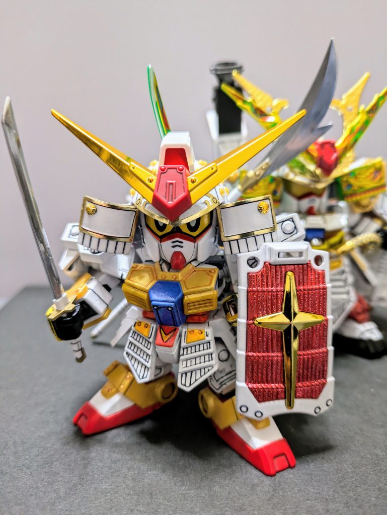１．武者白帝頑駄無／〝光の神鎧〟完全武装