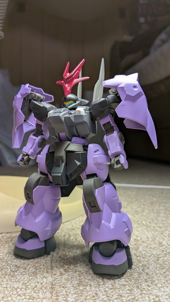 いちおう目立つパーツのつなぎ目は消してますが、素組に色塗っただけです