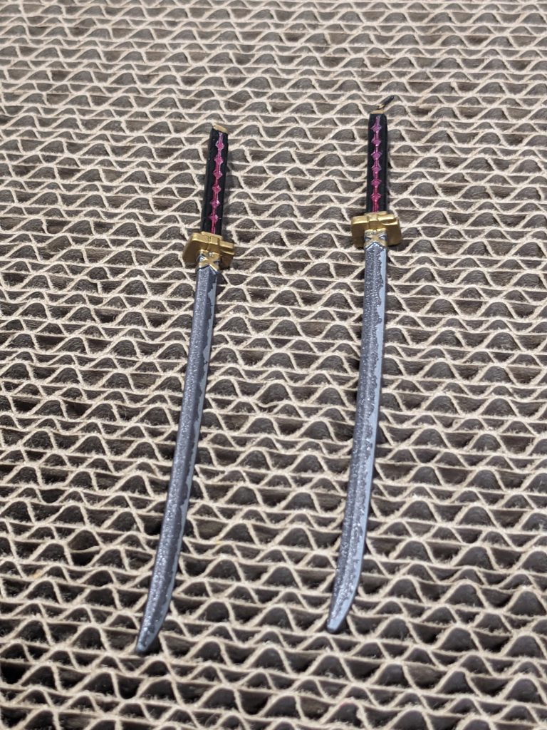 刀に波紋を入れました。ほかの方の作品を参考にしています。最後まで見ていただいてありがとうございます。