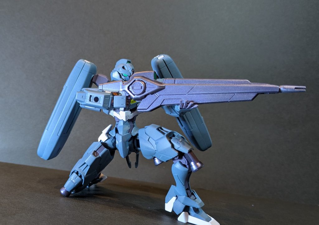 狙撃姿勢ライフルは先端をアレンジしてビームライフルらしくしました。