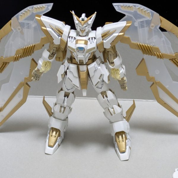 ABS腕関節の砕けた白エピオン　