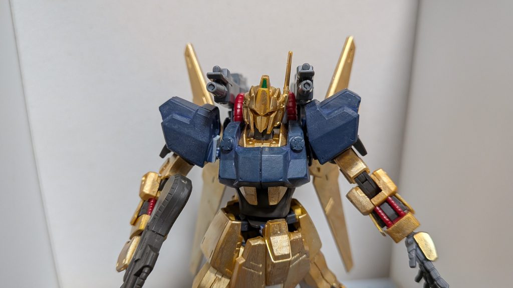 百式デルタスタークのように肩部キャノン展開もできます。