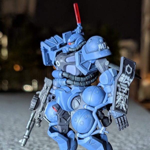 軍警ザク(整形色)