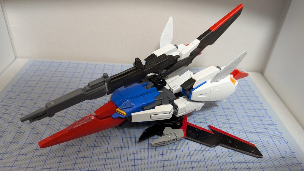 武器を変えた状態でもWS携帯に変形できます。