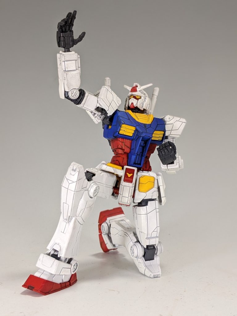 例のポーズ。万博に行く予定はないのですが別の形で記念になったかなと。